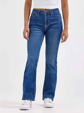 Wrangler High-Rise Bold Boot Jeans – Medium Wash Stretch Denim Size 26